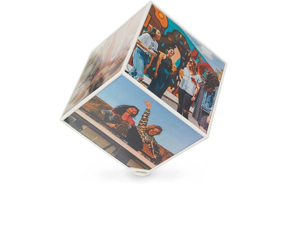 Portafoto rotante a forma di cubo da personalizzare con le tue foto preferite