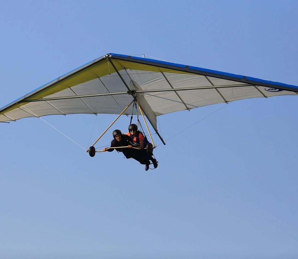 Volo tandem in deltaplano - Varie località in tutta Italia